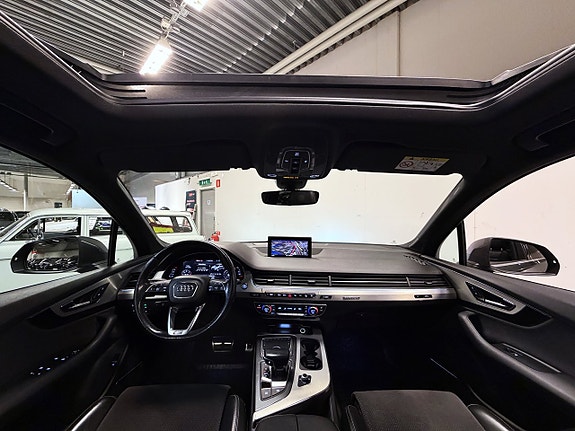 Audi Q7 17 of 24