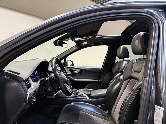 Audi Q7 11 of 24