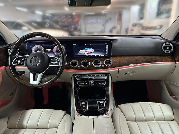 Mercedes-Benz E300 d 15 of 26