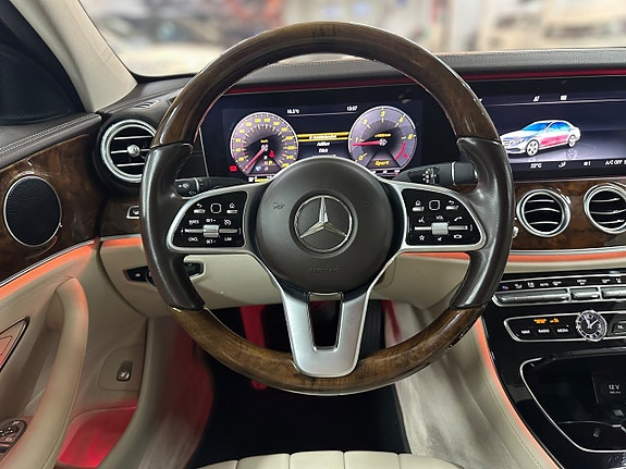 Mercedes-Benz E300 d 14 of 26