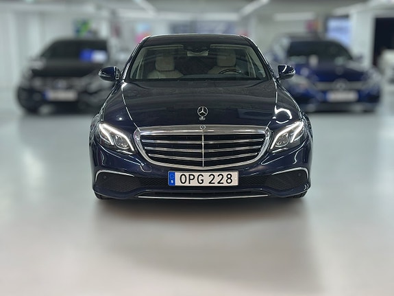 Mercedes-Benz E300 d 5 of 26