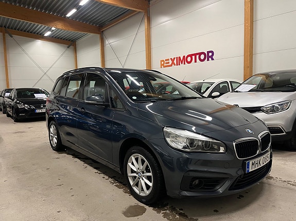 BMW 218i 2 of 5