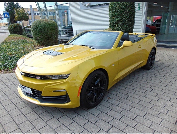 Chevrolet Camaro SS 2 of 4