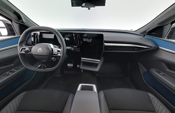 Renault Scenic E-Tech 9 of 15