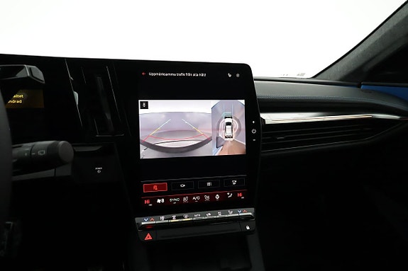 Renault Scenic E-Tech 14 of 15