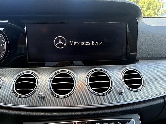 Mercedes-Benz E200 d 18 of 20