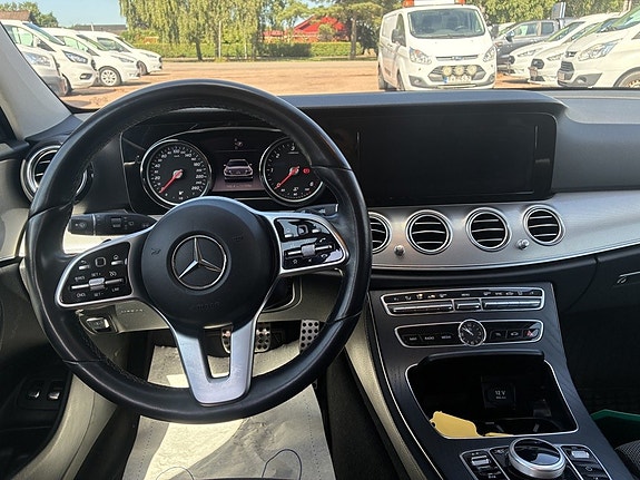 Mercedes-Benz E200 d 8 of 20