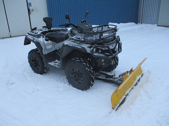 Can-am Outlander 570 PRO T3 *Moms