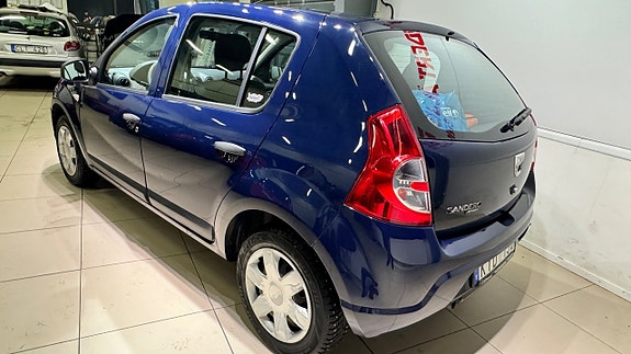 Dacia Sandero 9 of 18