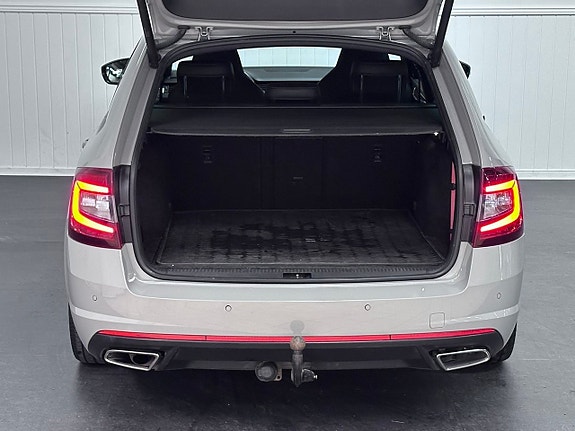 Skoda Octavia 10 of 27