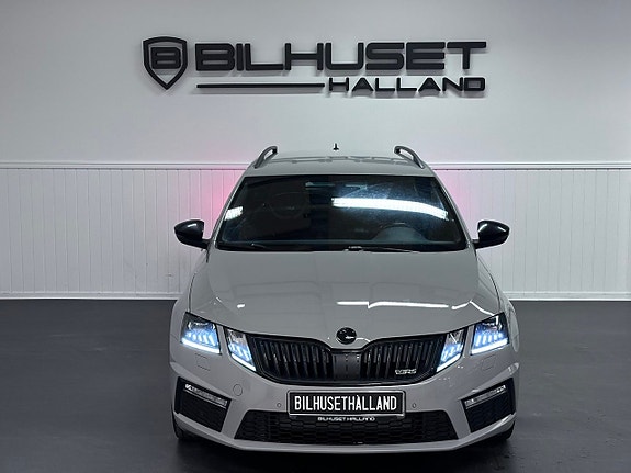 Skoda Octavia 3 of 5