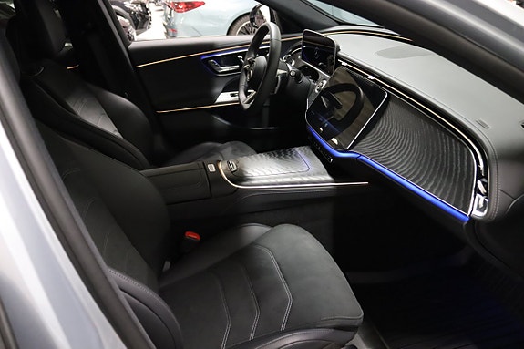 Mercedes-Benz E220 20 of 21