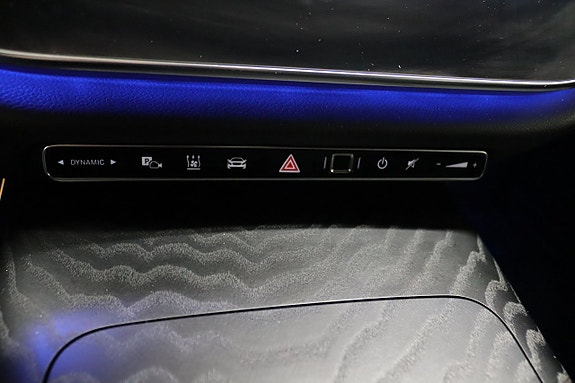 Mercedes-Benz E220 16 of 21