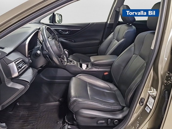 Subaru Outback 9 of 14