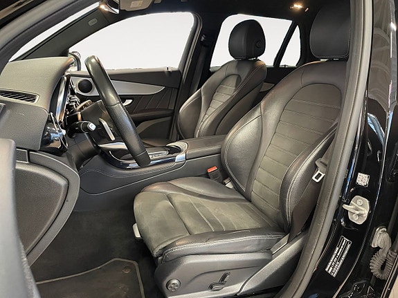Mercedes-Benz GLC300 e 10 of 22