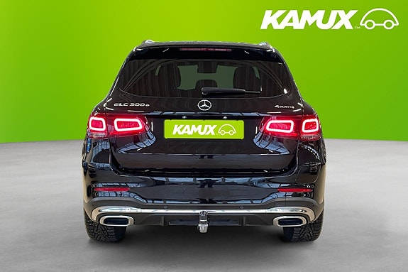 Mercedes-Benz GLC300 e 6 of 22