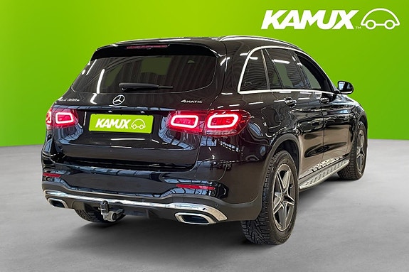 Mercedes-Benz GLC300 e 5 of 22