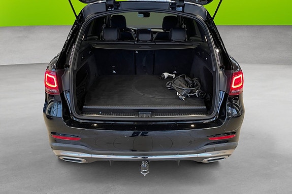 Mercedes-Benz GLC300 e 15 of 22