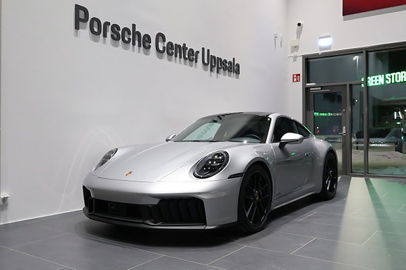 Porsche 911 Carrera 4 GTS