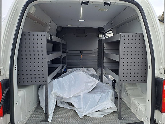 Volkswagen Caddy Maxi 19 of 25