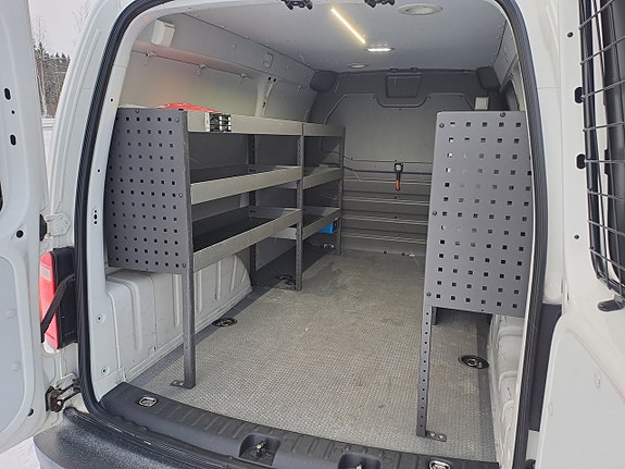Volkswagen Caddy Maxi 9 of 25
