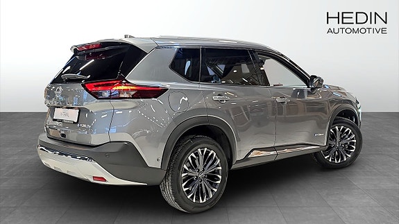 Nissan X-Trail 2 of 17
