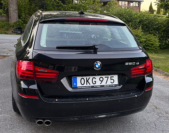 BMW 520d 12 of 16