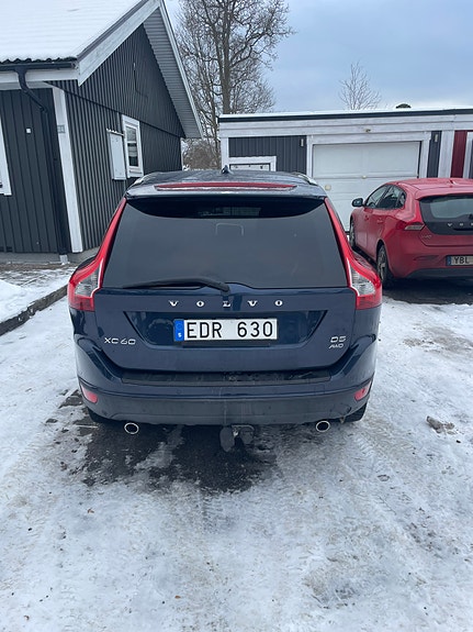 Volvo XC60 4 of 5