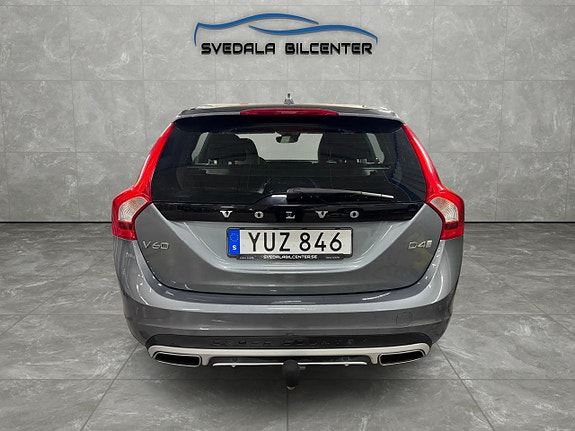 Volvo V60 Cross Country 5 of 5