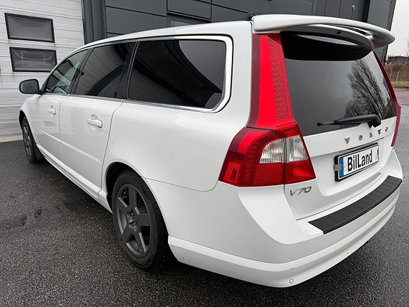 Volvo V70 4 of 12