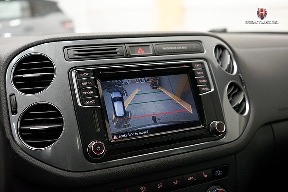 Volkswagen Tiguan 16 of 21