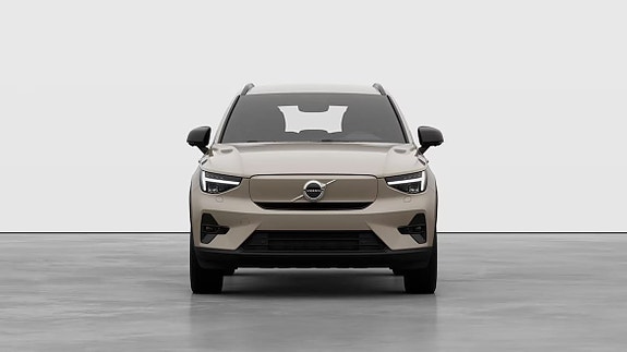 Volvo EX40 3 of 5