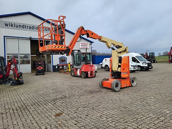 JLG E300AJP Vikbomslift 2 of 5