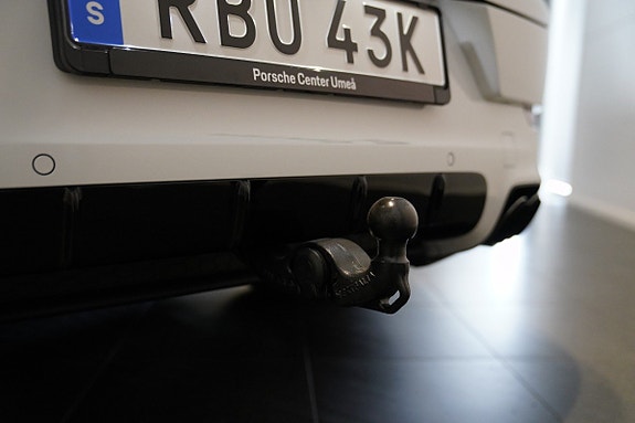 Porsche Cayenne Coupe 19 of 27