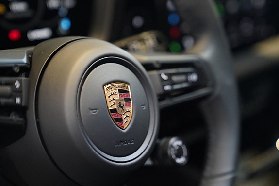 Porsche Cayenne Coupe 27 of 27