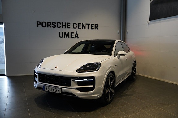 Porsche Cayenne Coupe 15 of 27
