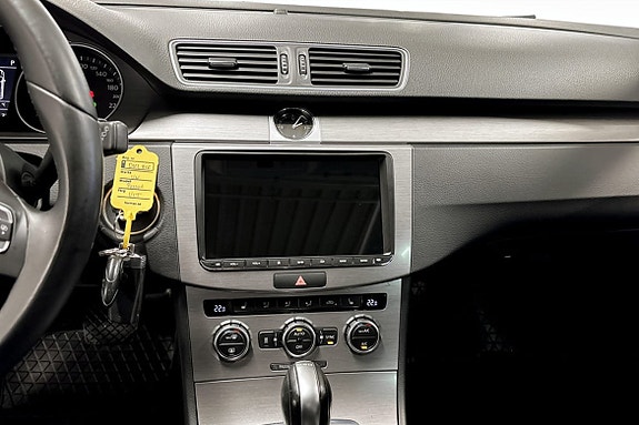 Volkswagen Passat 6 of 10