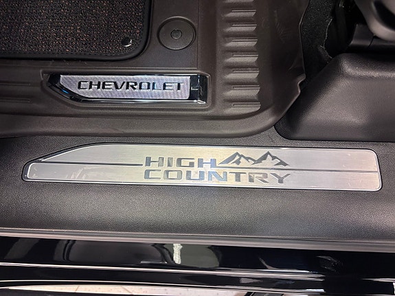 Chevrolet Silverado 1500 19 of 30