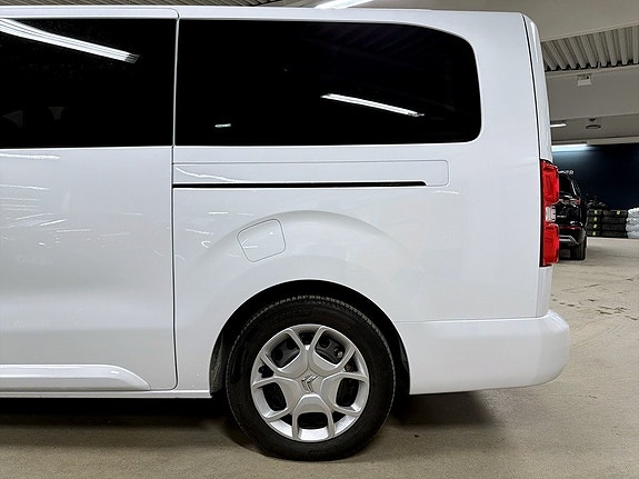 Citroen E-SpaceTourer 16 of 19