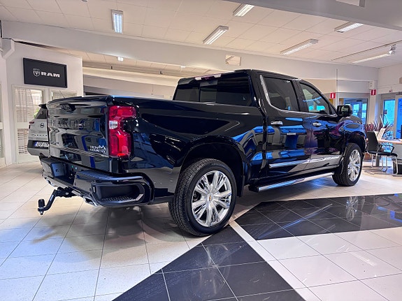 Chevrolet Silverado 1500 26 of 30