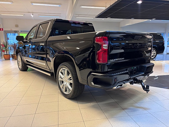 Chevrolet Silverado 1500 25 of 30