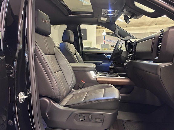 Chevrolet Silverado 1500 7 of 30