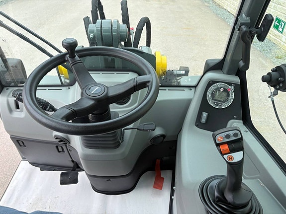 Kramer 5075 / lastmaskin / 4-hjuls styrd / 3års garanti 7 of 8