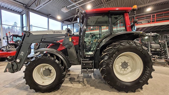 Valtra N103 HiTech / Lastare / 2237 timmar