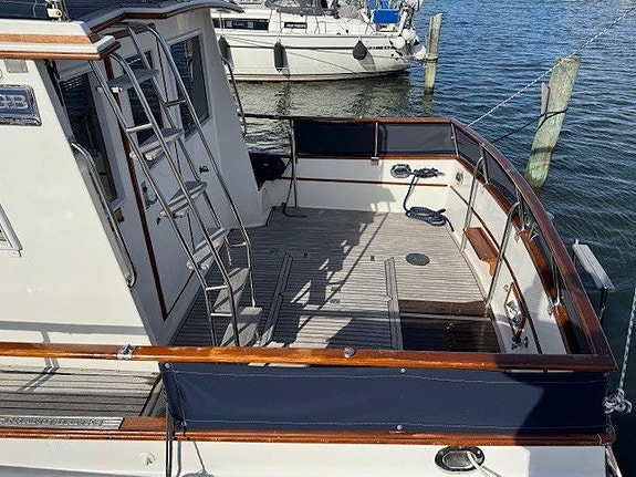 Grand Banks 32 Classic 1993 “SEE LÖWE” 2 of 5