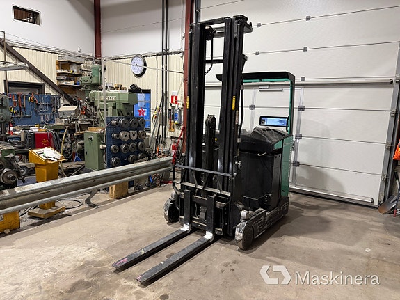 Truck Mitsubishi RB14N