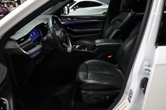 Jeep Grand Cherokee 7 of 28