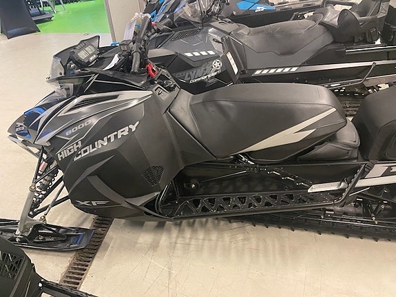 Arctic Cat XF 8000 3 of 5