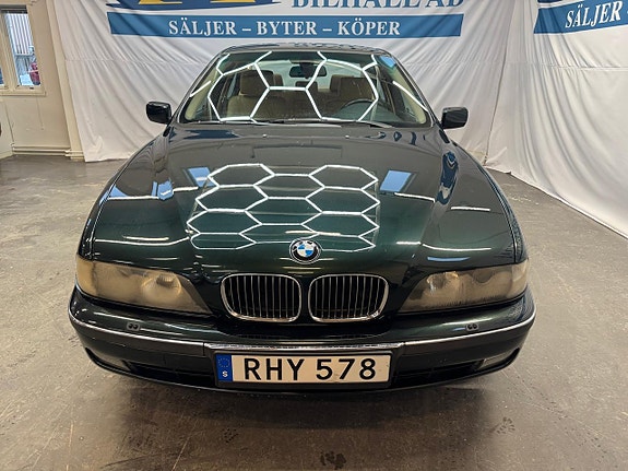 BMW 540i 5 of 5