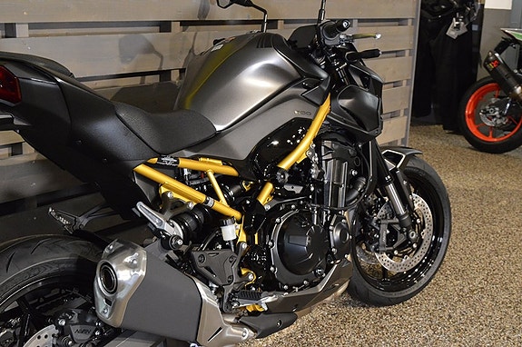 Kawasaki Z900 A2 / 35Kw 4 of 11